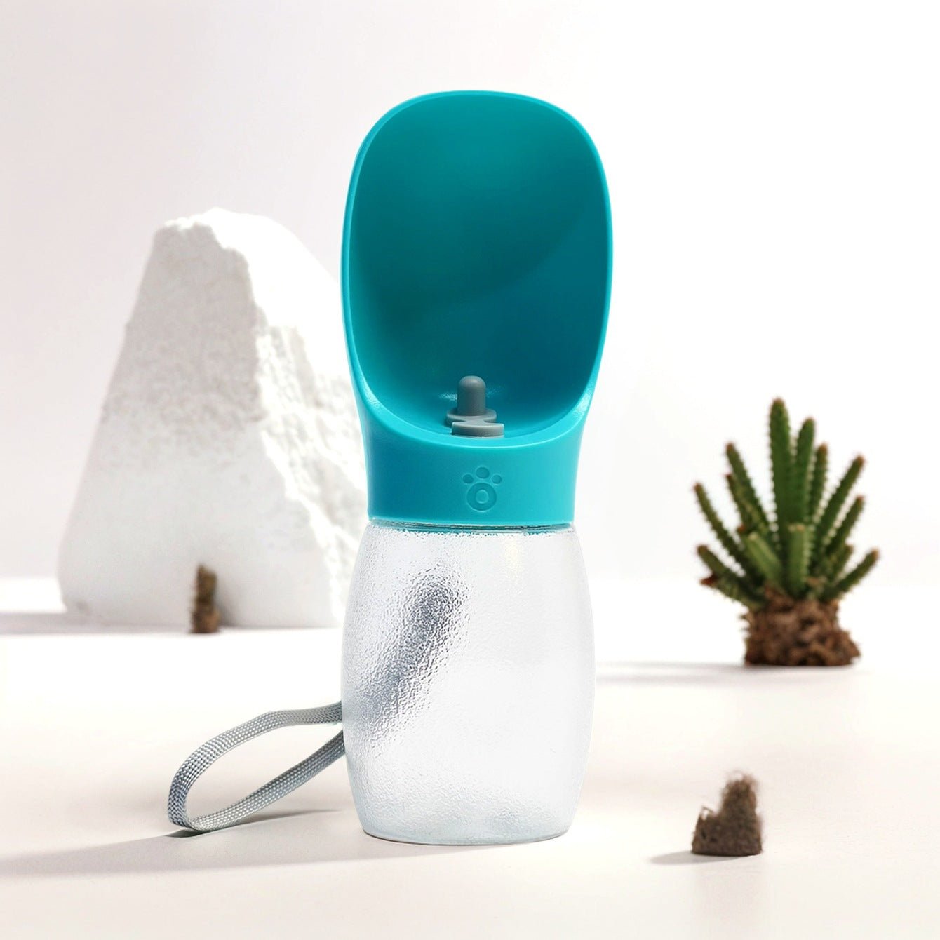 Pawfys Portable Pet Water Bottle for Dogs and Cats - Pawfectly Yours